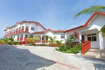 בית מלון כפרי Royal Elmount