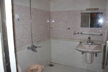 هتل Shaheen Continental Multan