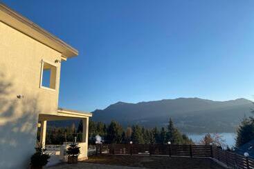 پانسیون Alpin House Colibita