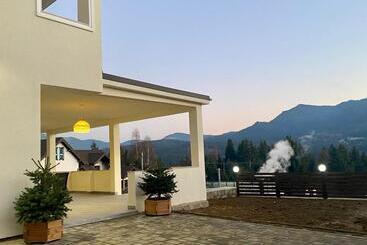 پانسیون Alpin House Colibita