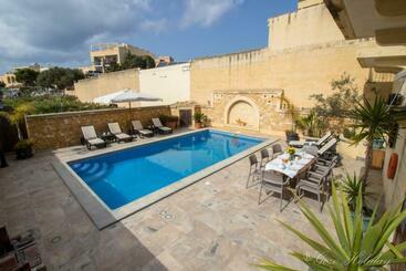 استراحتگاه Villa Mandolina
