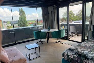Above And Beyond   Luxe Suite Met Sauna En Stoomdouche