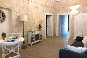 تختخواب و صبحانه Nido Di Pietra Dimora In Centro