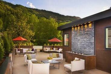 هتل 3 Bedroom Mountain Residence In The Heart Of Aspen With Amenities Including Heated Pool, Hot Tubs, G