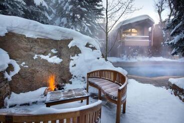 هتل 3 Bedroom Mountain Residence In The Heart Of Aspen With Amenities Including Heated Pool, Hot Tubs, G