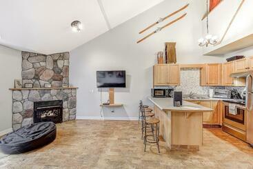 هتل Chateau On The Ridge 408