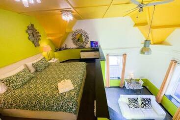 هتل Phoenix Apartments