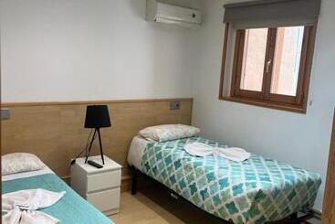 پانسیون Hostal Restaurante
