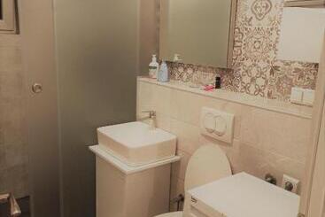 2h Apartment