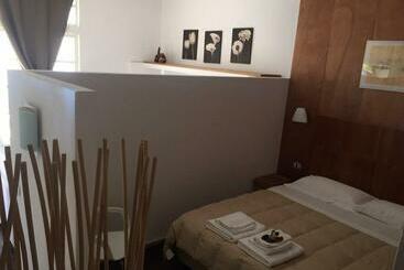 تختخواب و صبحانه Campo Reale Country Rooms