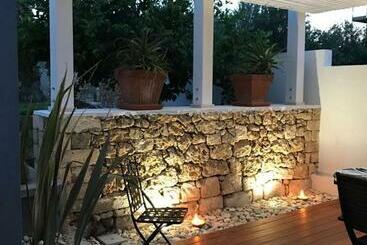 تختخواب و صبحانه Campo Reale Country Rooms