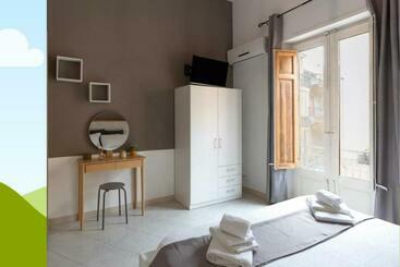 Domus