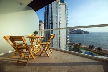 Luxury Apartment In Front Of Acapulco Beach