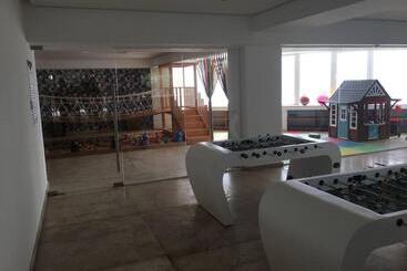 Luxury Apartment In Front Of Acapulco Beach