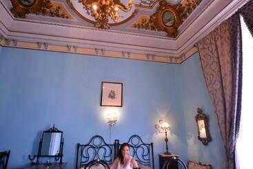 تختخواب و صبحانه Il Palazzo B E B. Lentini