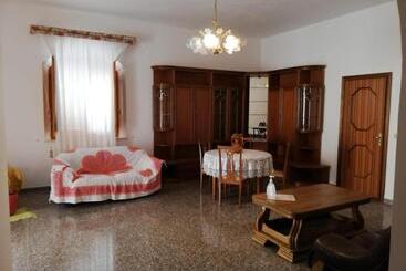 Casa Adriana