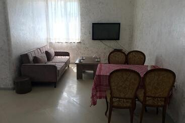 پانسیون Nani S Sweet Home