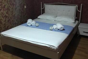 پانسیون Nani S Sweet Home