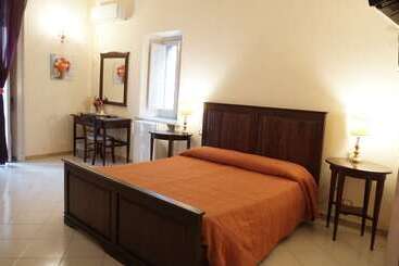 پانسیون Savoia Residence