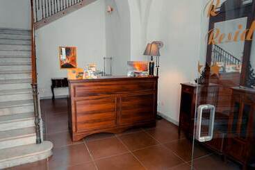 پانسیون Savoia Residence