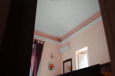 پانسیون Savoia Residence