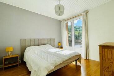 شقق خاصة سياحية 75m With Balcony Near The Slopes!