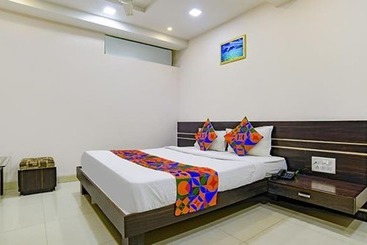 Fabhotel Grand Raj