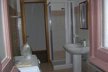 هتل Agriturismo Torre Rinusa