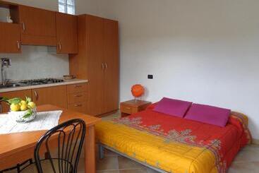 هتل Agriturismo Turlin