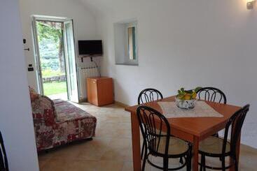 هتل Agriturismo Turlin