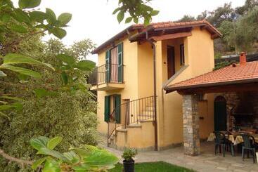 هتل Agriturismo Turlin