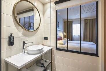 هتل Ibis Styles La Rochesuryon