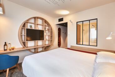هتل Ibis Styles La Rochesuryon