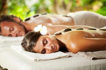هتل Roseira Beach Resort
