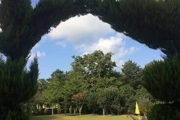 هتل Sarikonaklar Garden Village