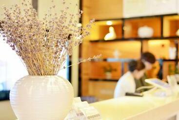 Lavande Hotel Suzhou Guanqian