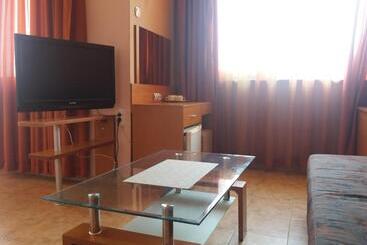 پانسیون Guest House Astra