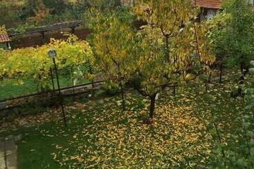 پانسیون Guest House Garbevi
