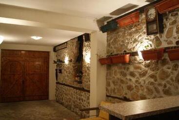 پانسیون Guest House Garbevi