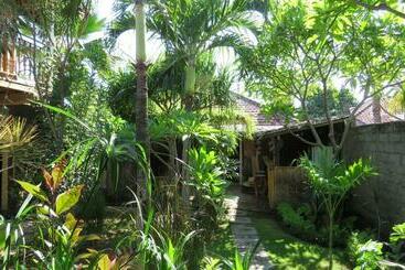 پانسیون Lebih Guesthouse Pemuteran