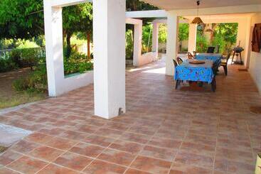 پانسیون Villa Calme
