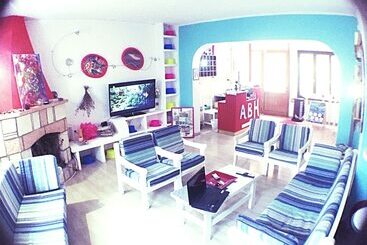 هتل Avra Budget Beach Rooms