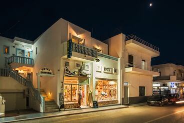 هتل Dionysis Studios