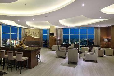 هتل Golden Tulip Galaxy