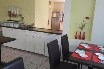 هتل Haus Hillebrand