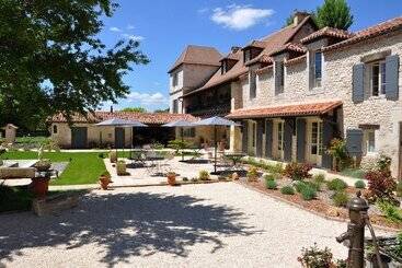 هتل Le Mas Des Bories Grand Périgueux