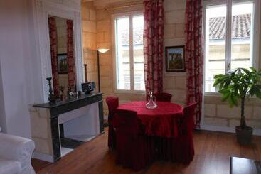 هتل Les Logis Du Roy