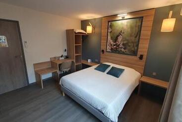 هتل Logis Hôtel   Les Pasteliers