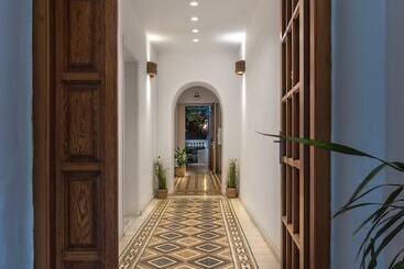 هتل Semiramis Guesthouse