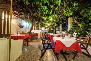 هتل Semiramis Guesthouse